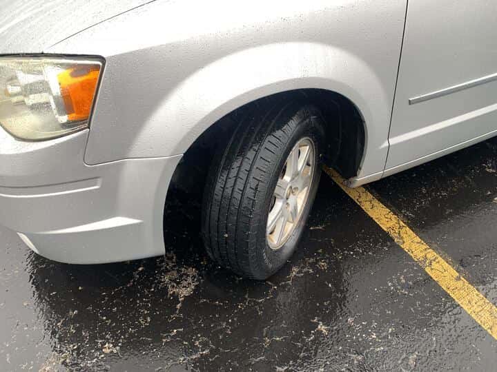 2010 Chrysler Town & Country 5