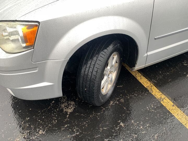 2010 Chrysler Town & Country 5