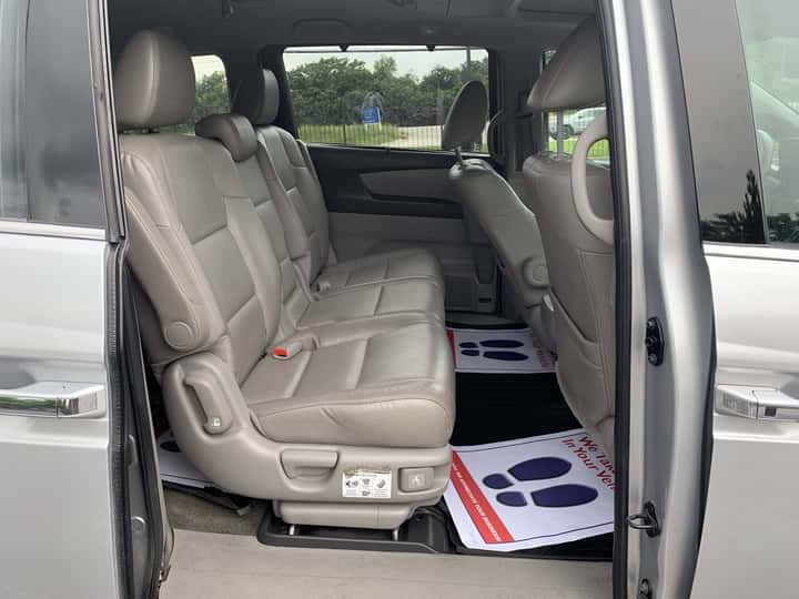 2015 Honda Odyssey 12