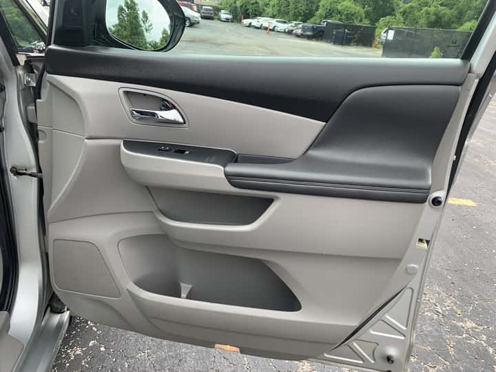 2015 Honda Odyssey 9