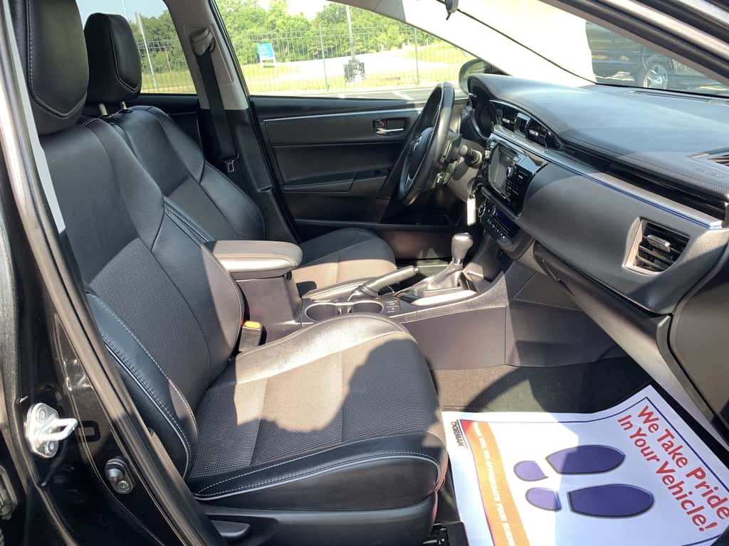 2016 Toyota Corolla 11