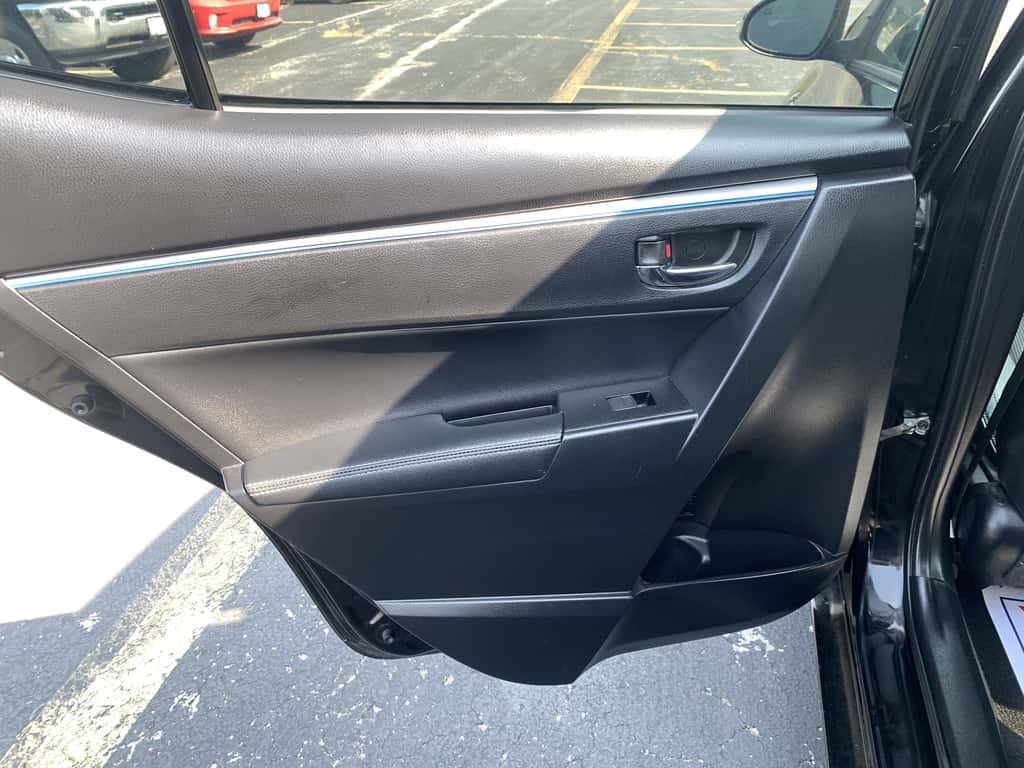2016 Toyota Corolla 12