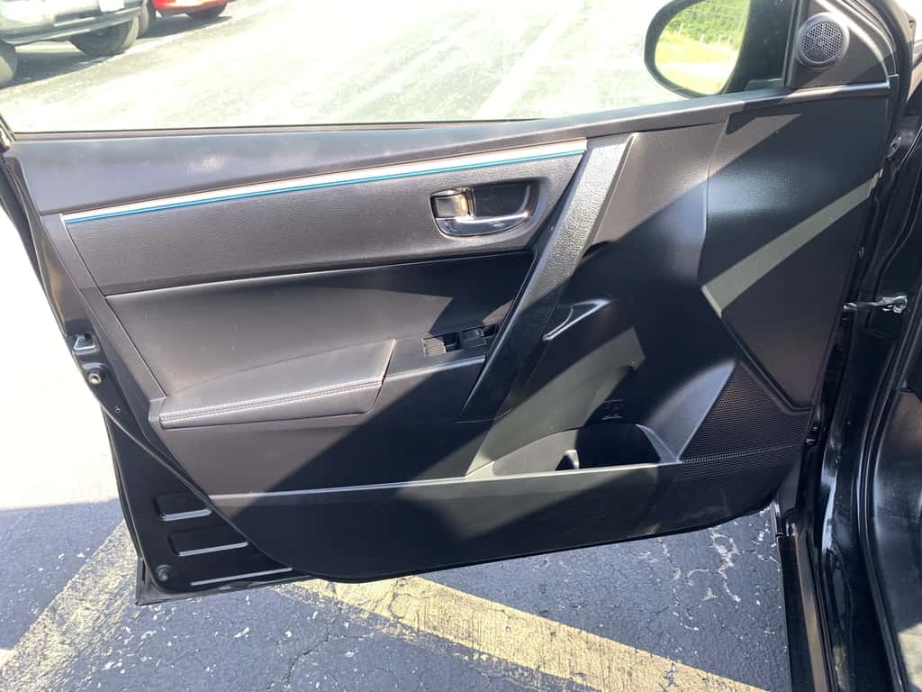 2016 Toyota Corolla 6