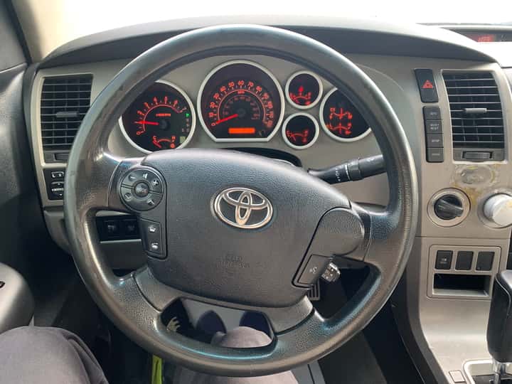 2010 Toyota Tundra 8