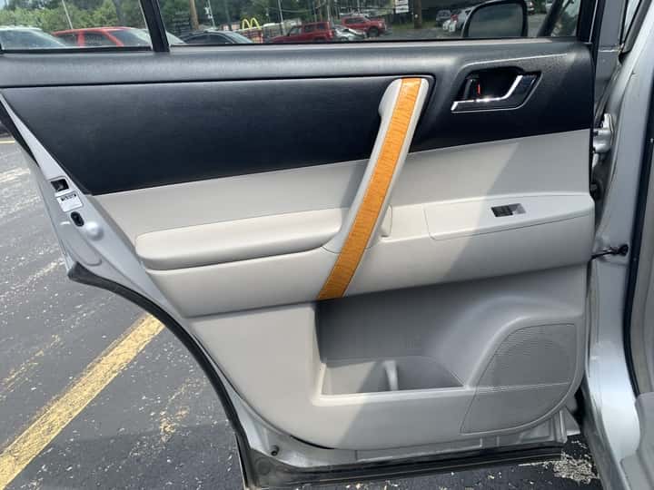 2008 Toyota Highlander Hybrid 12