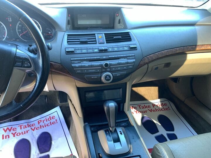 2010 Honda Accord 9