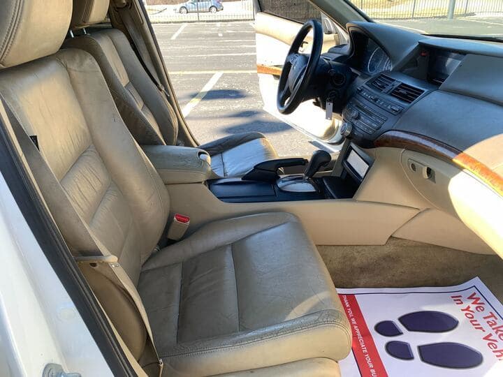 2010 Honda Accord 11