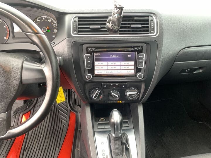 2011 Volkswagen Jetta 9