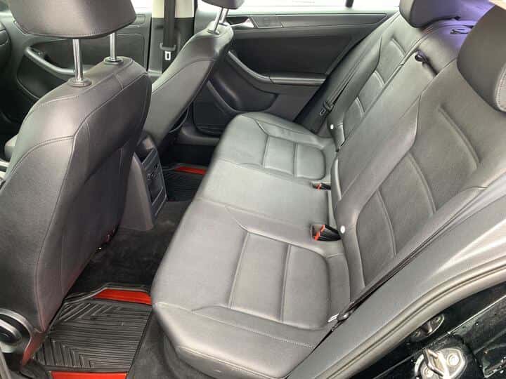 2011 Volkswagen Jetta 13