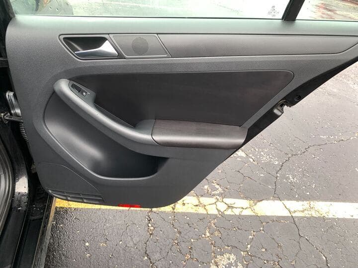 2011 Volkswagen Jetta 14