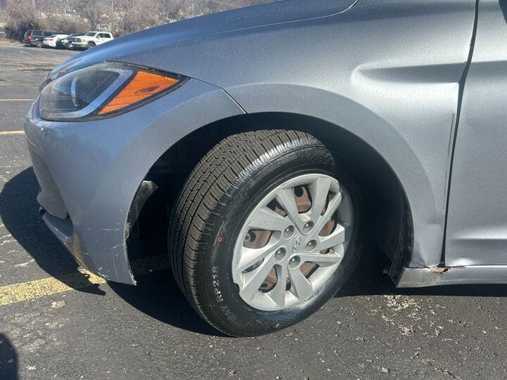 2017 Hyundai Elantra 5