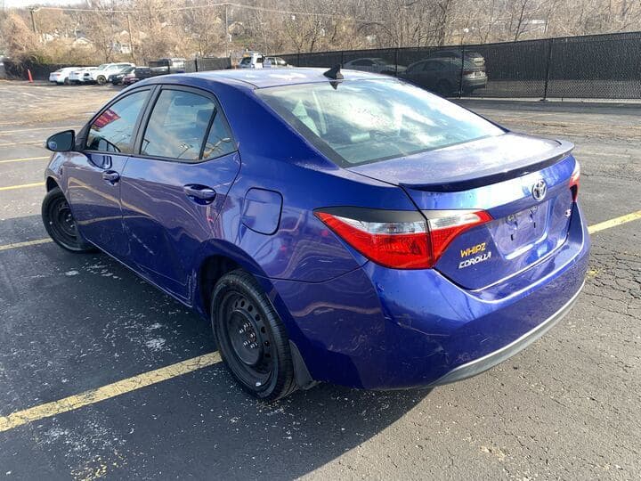 2015 Toyota Corolla 4