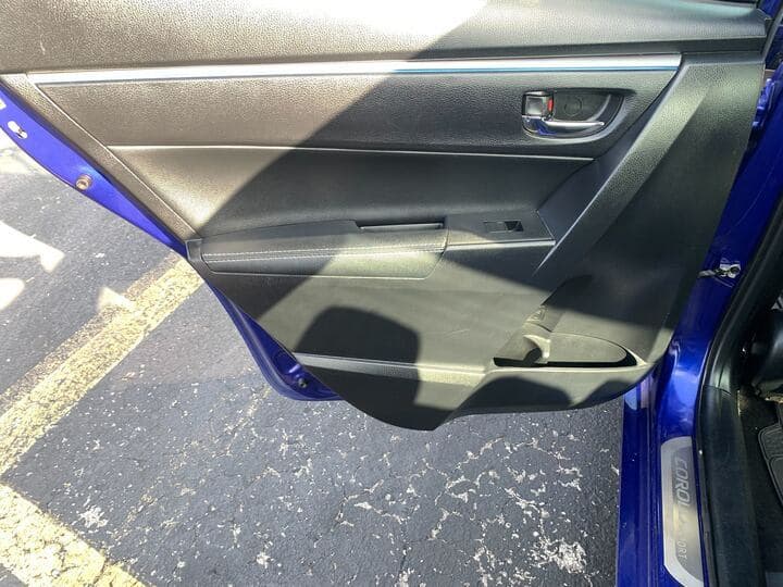 2015 Toyota Corolla 11