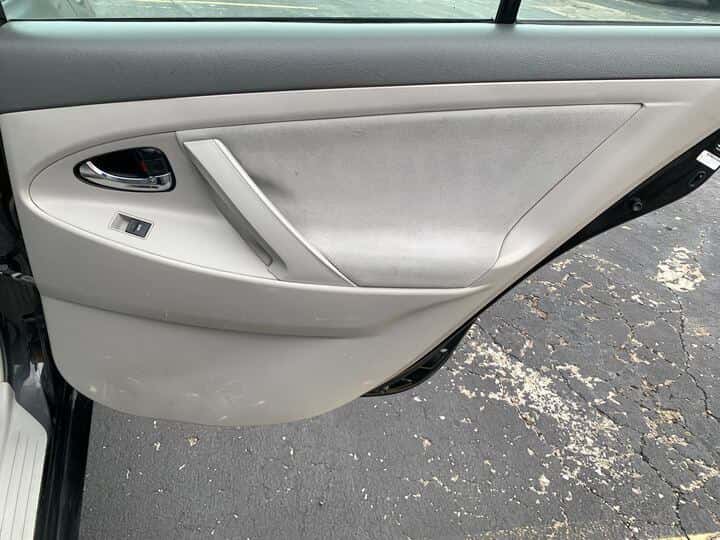 2010 Toyota Camry 12