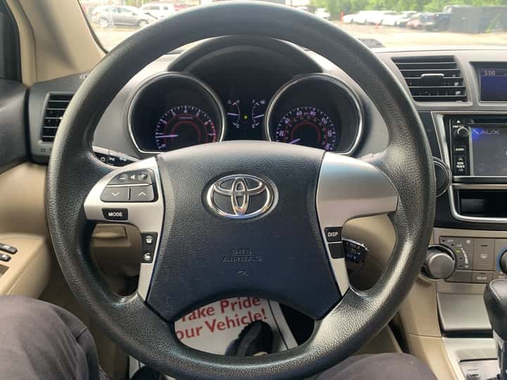 2013 Toyota Highlander 8