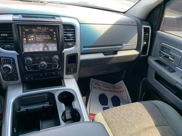 2016 RAM 1500 9