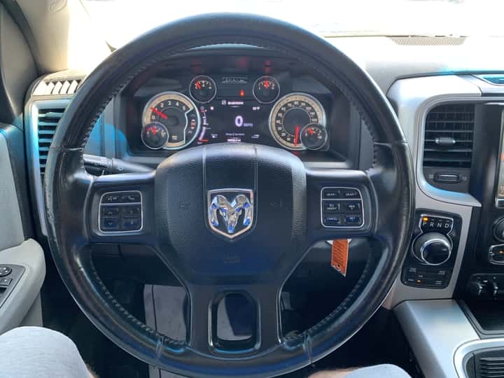 2016 RAM 1500 8