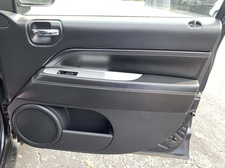 2014 Jeep Compass 10