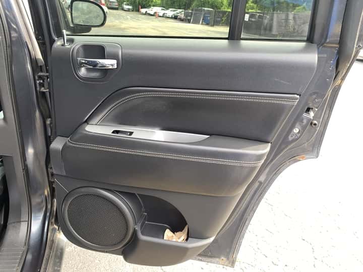 2014 Jeep Compass 14