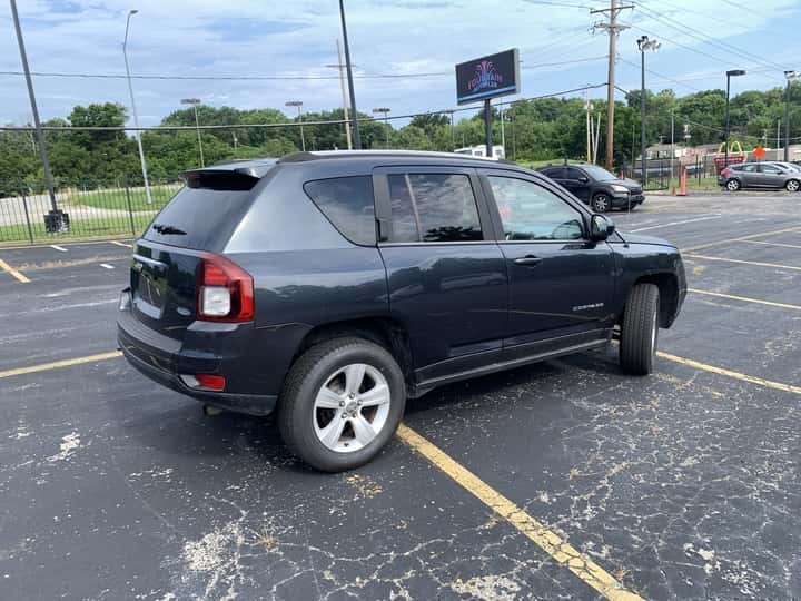 2014 Jeep Compass 4