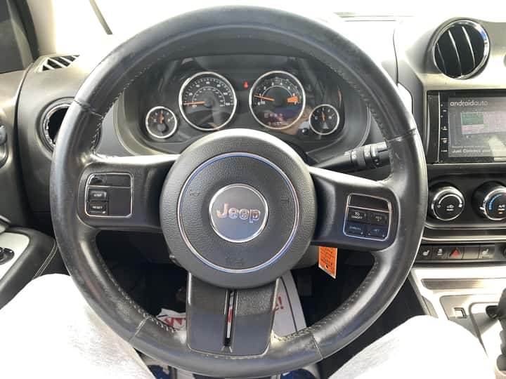 2014 Jeep Compass 8