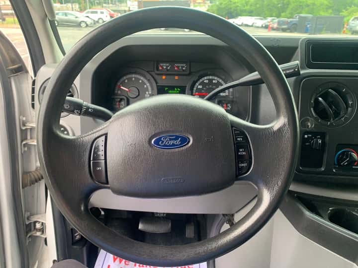 2014 Ford E-Series Van 8