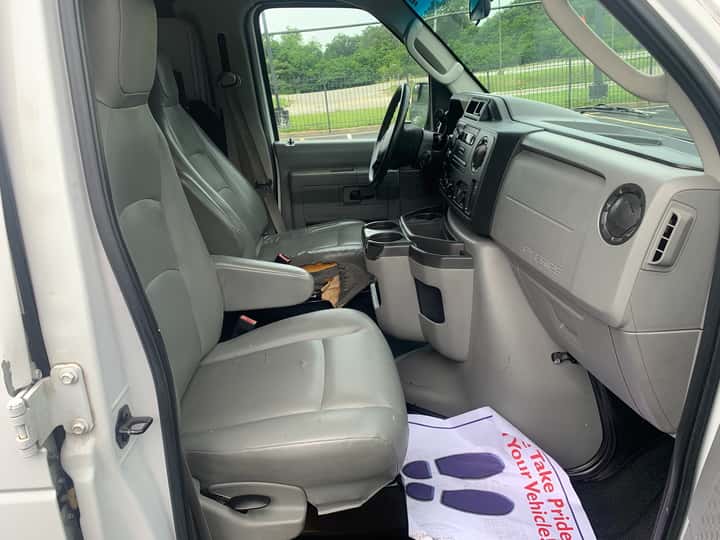 2014 Ford E-Series Van 11