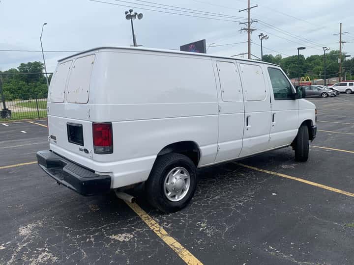2014 Ford E-Series Van 3