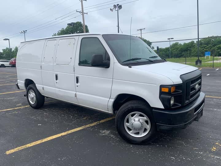 2014 Ford E-Series Van 2