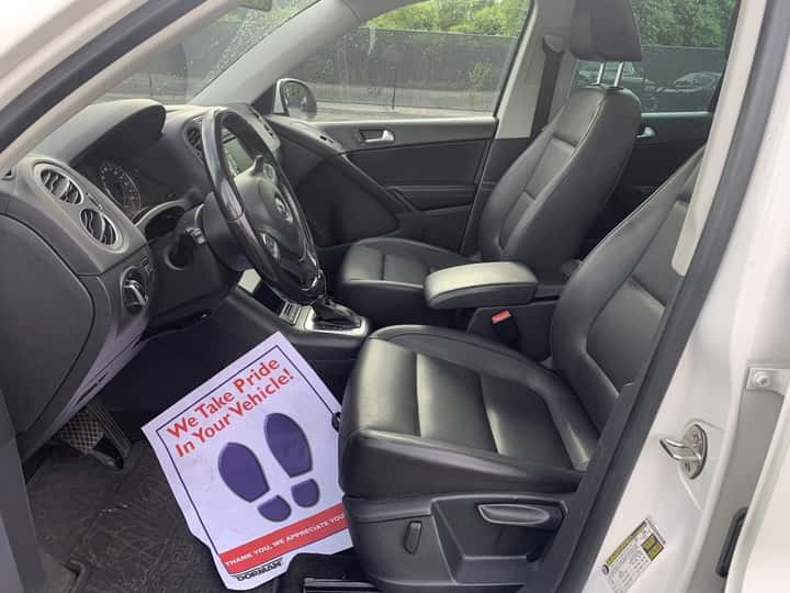 2013 Volkswagen Tiguan 8