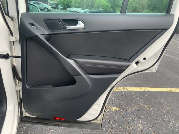 2013 Volkswagen Tiguan 14