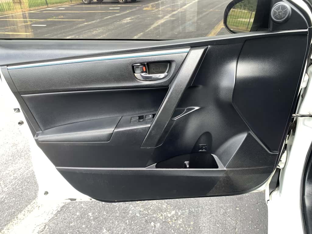 2016 Toyota Corolla 5