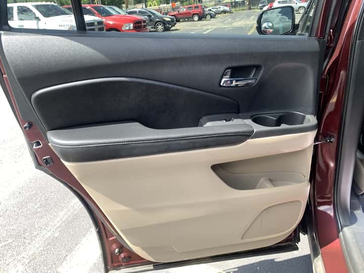 2016 Honda Pilot 12