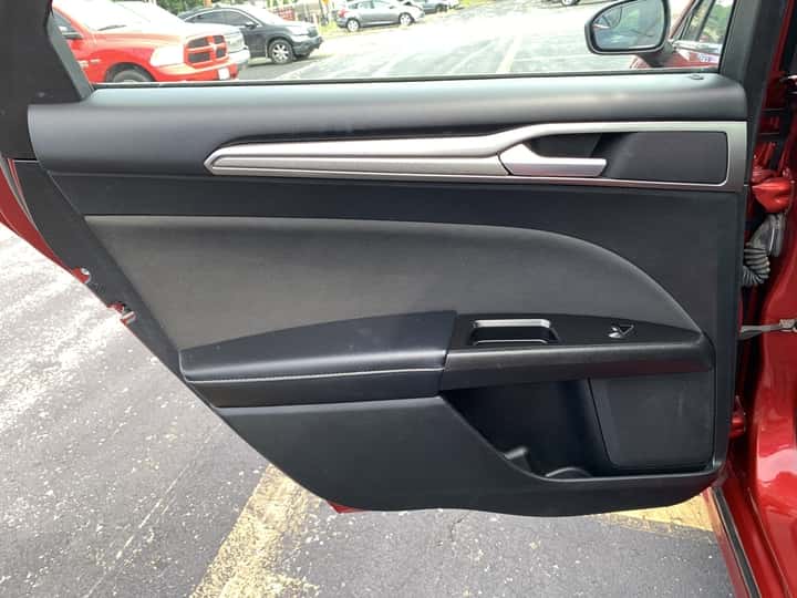 2017 Ford Fusion 12