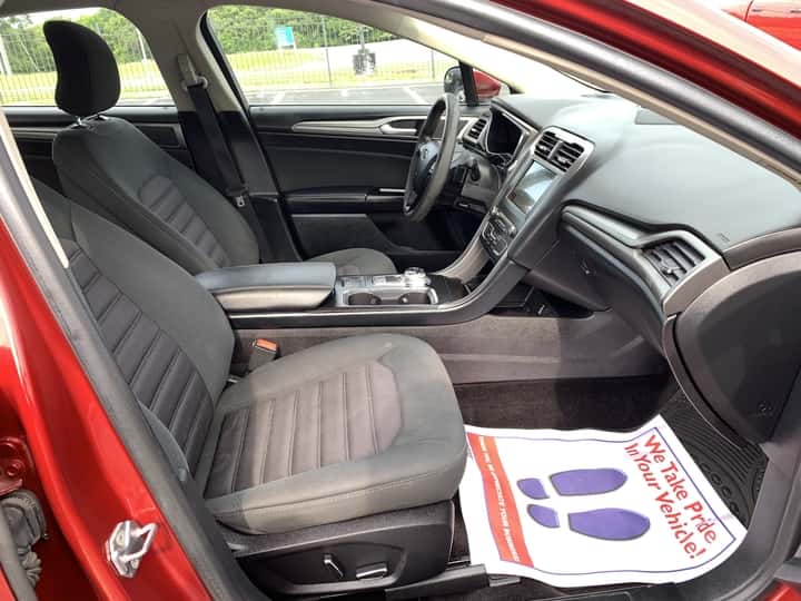 2017 Ford Fusion 11