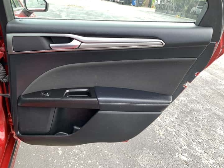 2017 Ford Fusion 14