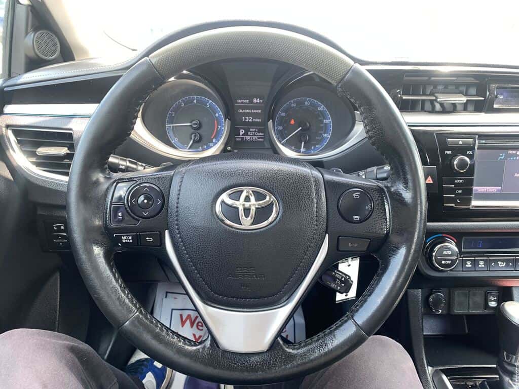 2015 Toyota Corolla 8