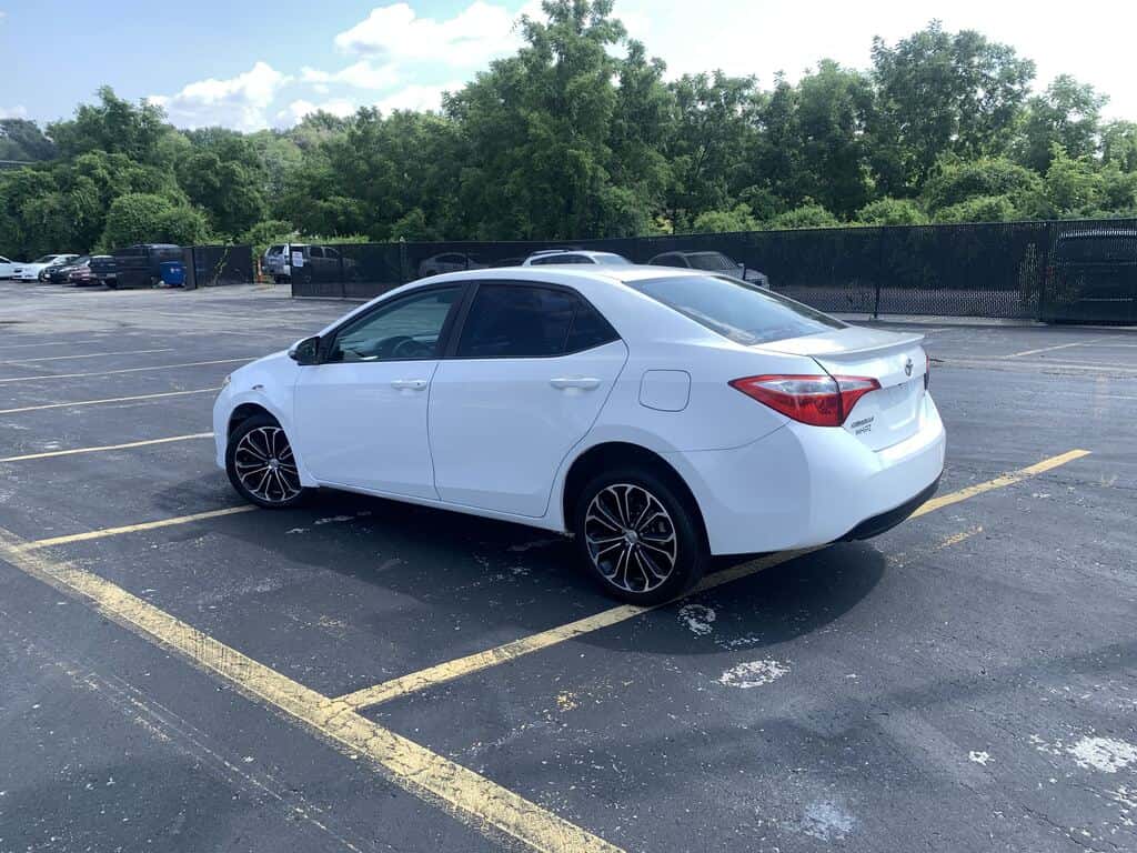 2015 Toyota Corolla 4