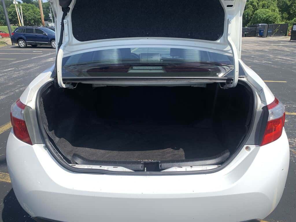 2015 Toyota Corolla 15