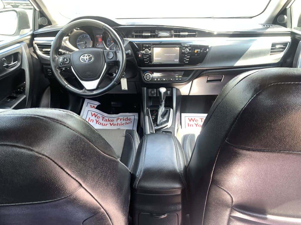 2015 Toyota Corolla 13