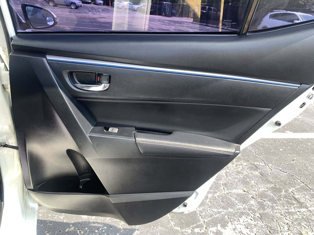 2015 Toyota Corolla 12