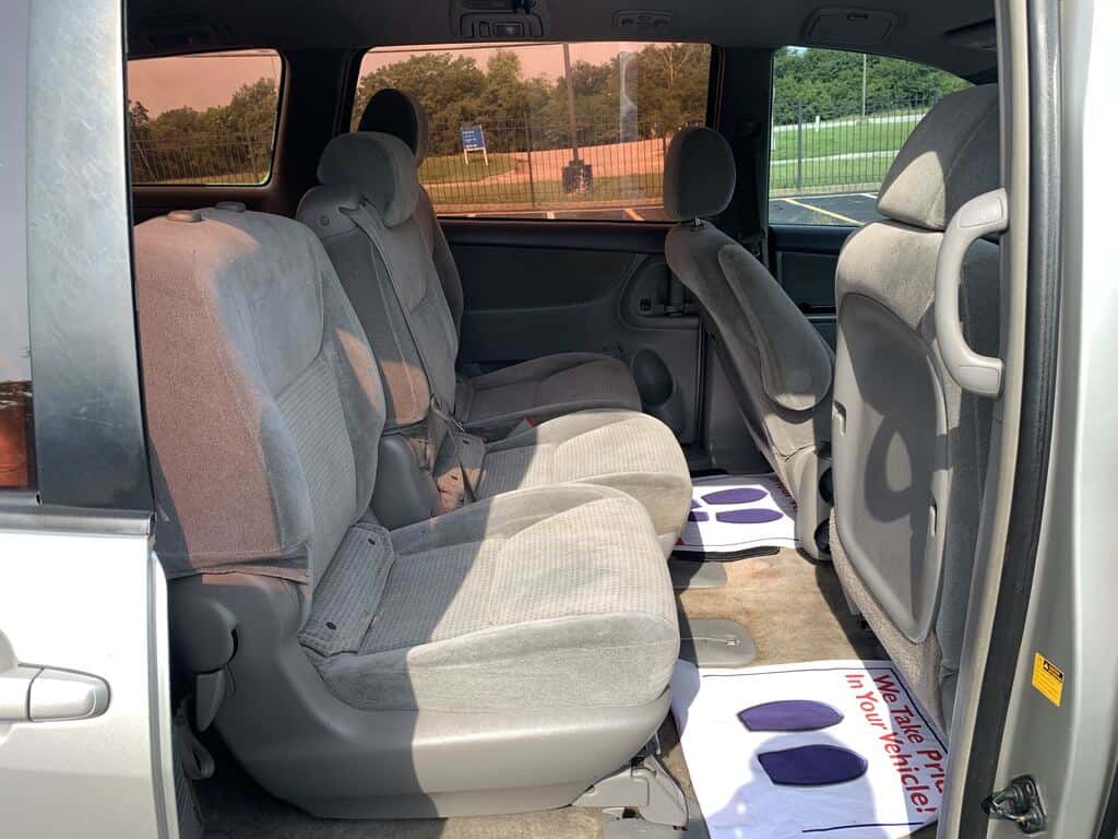 2008 Toyota Sienna 12