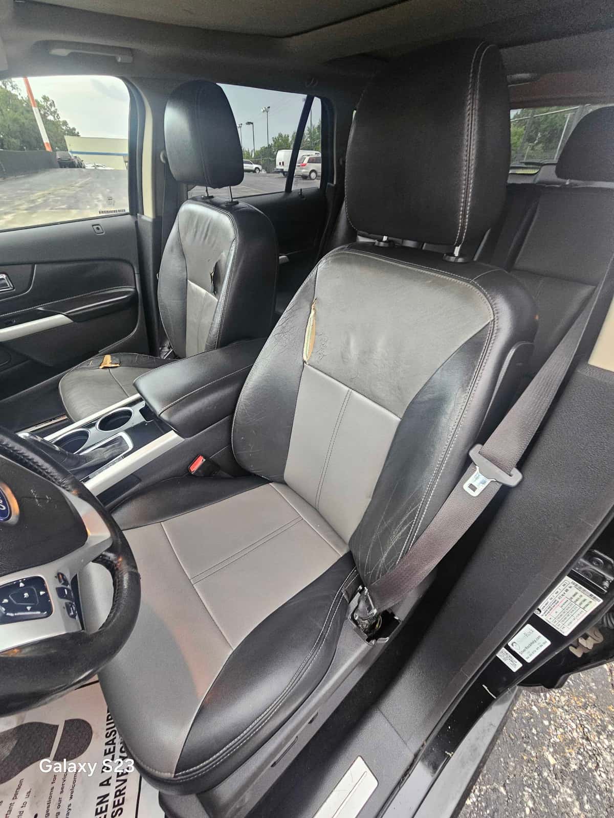 2012 Ford Edge 11