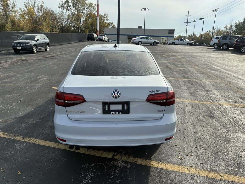 2017 Volkswagen Jetta 5