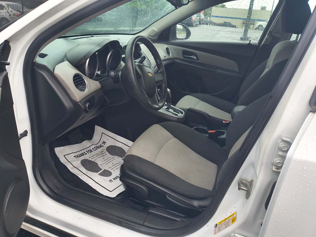 2015 Toyota Corolla 6