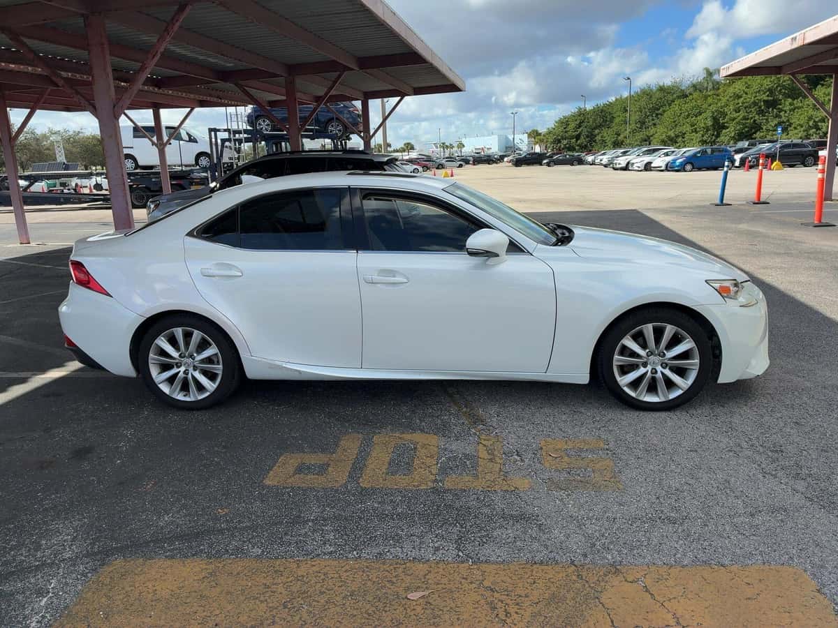 2015 Lexus IS 5