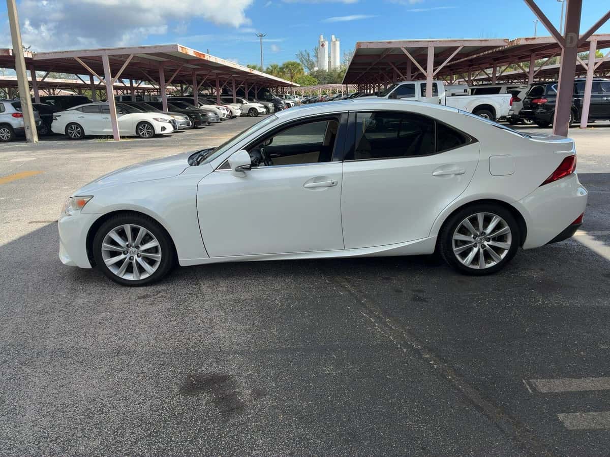 2015 Lexus IS 6