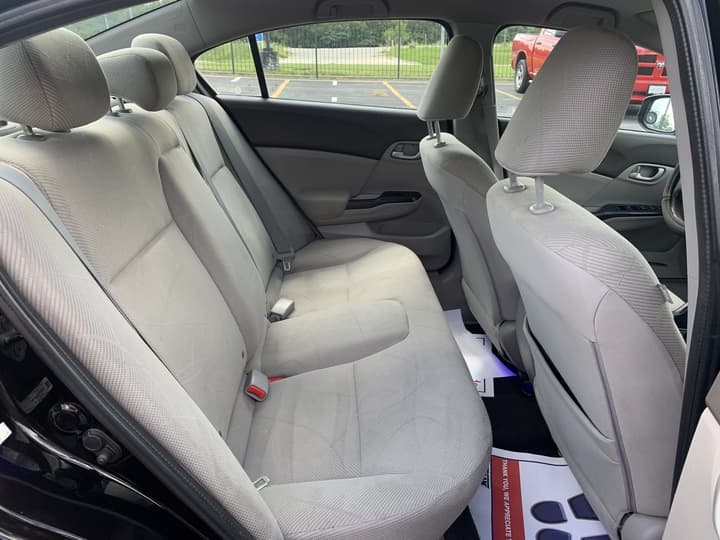 Vehicle image 15